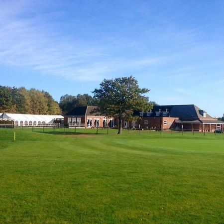 Silverstone Golf Club And Hotel Esterno foto