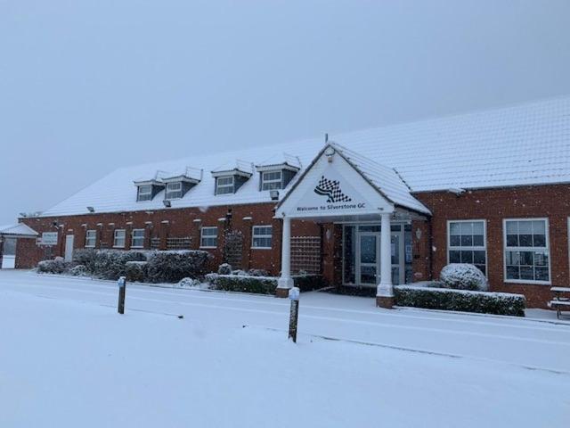 Silverstone Golf Club And Hotel Esterno foto